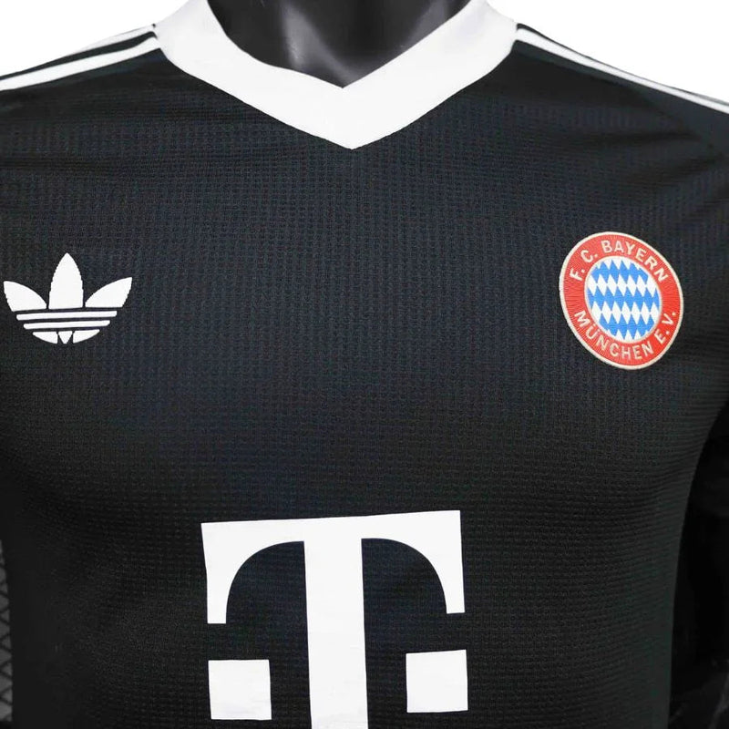 Bayern München GK 4 Authentic Player 2024/25