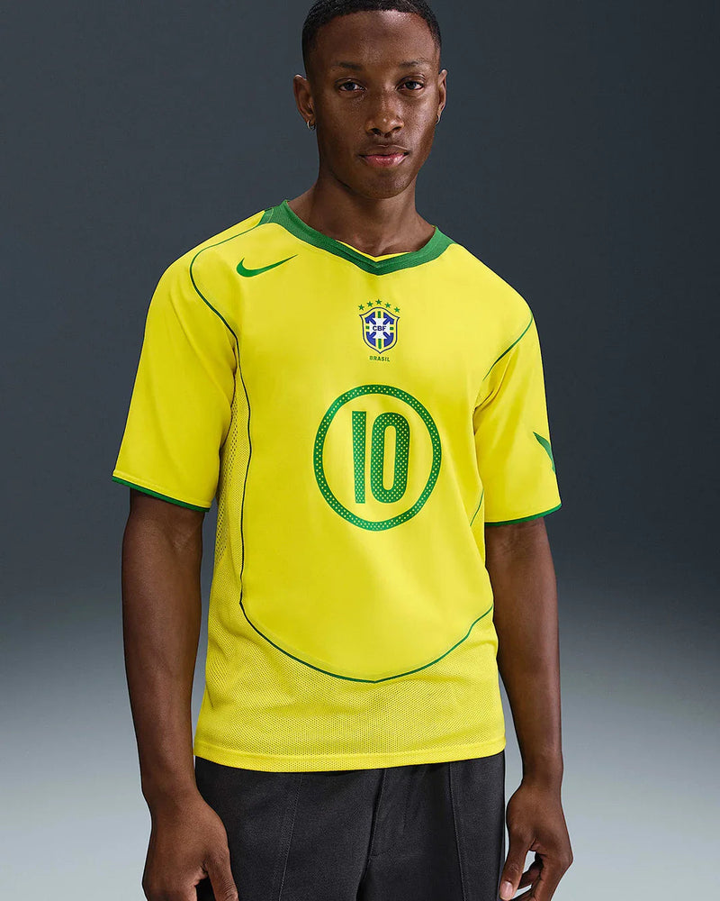 Ronaldinho 10 Brazil Home Retro 2004