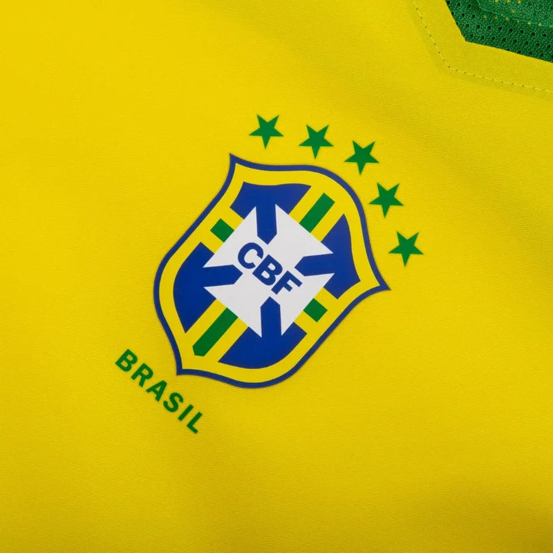 Brazil Retro Home Fan Jersey 2004-2005 (Reissue)